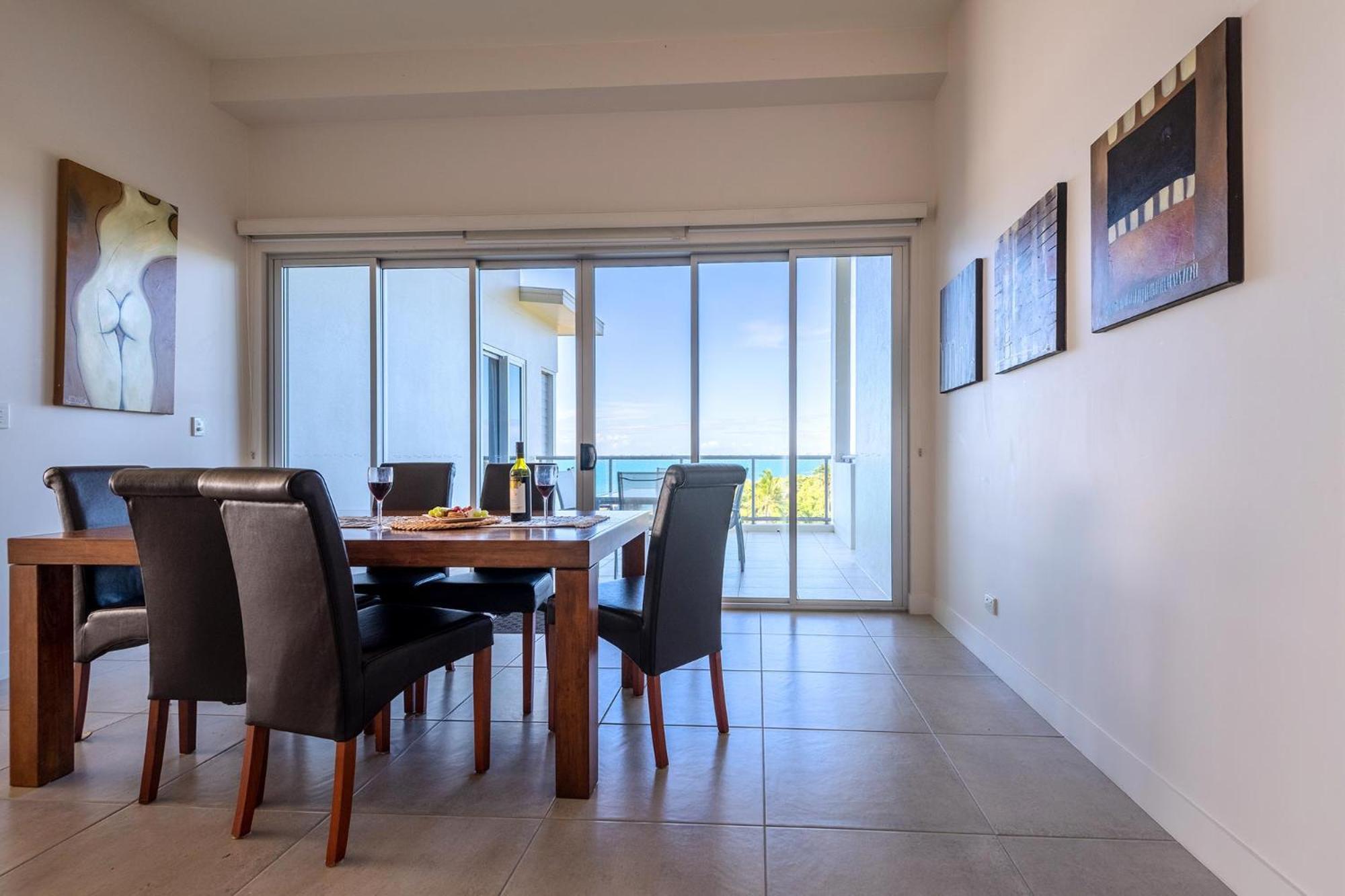Coral Cove Apartments - Absolute Beachfront Resort Bowen Exterior foto