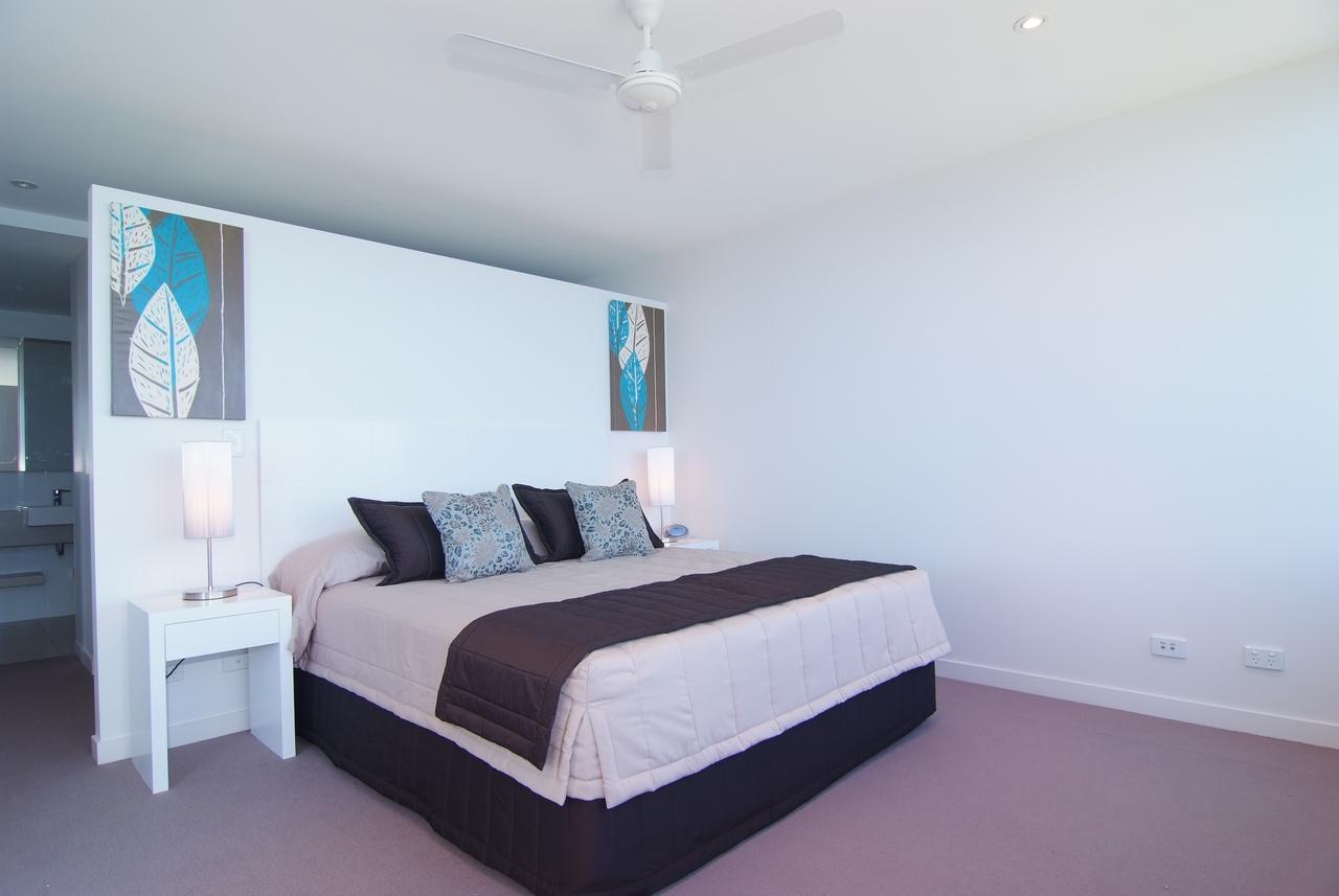 Coral Cove Apartments - Absolute Beachfront Resort Bowen Exterior foto
